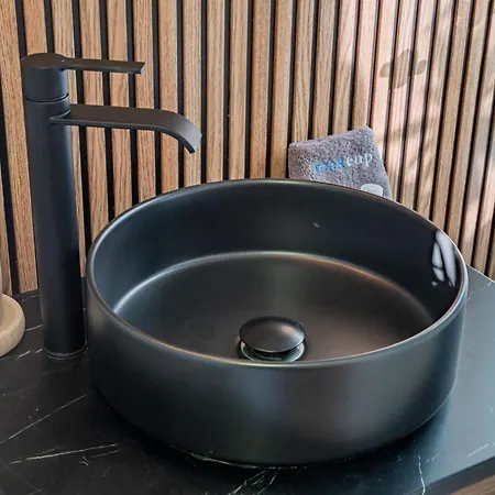 Nura Downtown 公寓 *