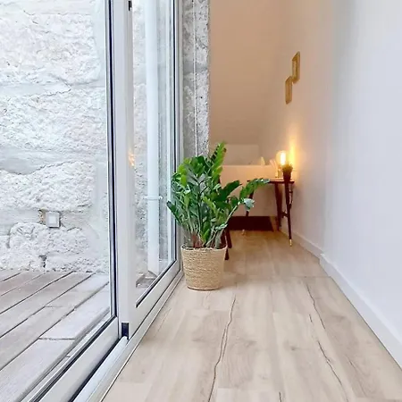 Nura Downtown アパート ポルト